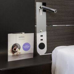 Отель Novotel Paris Coeur d'Orly Airport сейф в номере