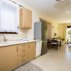 Отель Guedin Sea Side House в номере фото 2