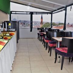 The Queen Hotel питание
