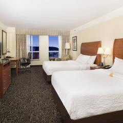 Отель Hilton Garden Inn Montreal Centre-Ville Канада, Монреаль - отзывы, цены и фото номеров - забронировать отель Hilton Garden Inn Montreal Centre-Ville онлайн комната для гостей фото 5