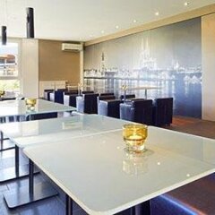 Отель Motel One Duesseldorf City фото 2