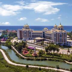 Отель Delphin BE Grand Resort пляж