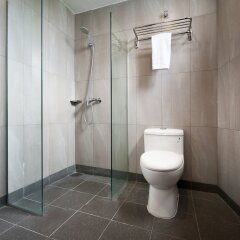 Отель Citin Seacare Pudu by Compass Hospitality ванная фото 2