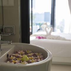 Отель Serenotel Pattaya Beach Front ванная фото 2
