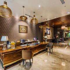 Sunflower CBQ Hotel интерьер отеля