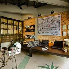 Отель Bangkok Bed And Bike Бангкок интерьер отеля