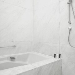 Отель New Coast Hotel Manila Филиппины, Манила - отзывы, цены и фото номеров - забронировать отель New Coast Hotel Manila онлайн ванная