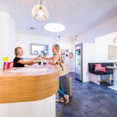 Отель CALMA Berlin Mitte Германия, Берлин - отзывы, цены и фото номеров - забронировать отель CALMA Berlin Mitte онлайн интерьер отеля