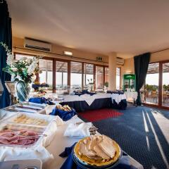 Отель Best Western Hotel La Baia Италия, Бари - отзывы, цены и фото номеров - забронировать отель Best Western Hotel La Baia онлайн питание фото 2