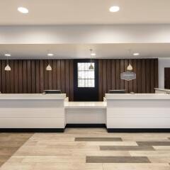 Отель Hampton by Hilton London Stansted Airport интерьер отеля фото 2