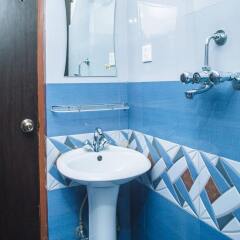 Отель Backyard Hotel Непал, Катманду - отзывы, цены и фото номеров - забронировать отель Backyard Hotel онлайн ванная