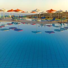 Отель Aktea Beach Village бассейн