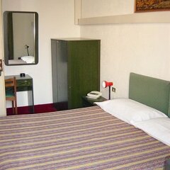 Hotel Calais удобства в номере