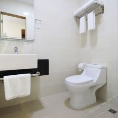 Shenzhen Hongyuan Business Hotel Шэньчжэнь ванная фото 2
