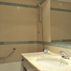 Отель Pestana Palms Ocean Aparthotel Португалия, Фуншал - 3 отзыва об отеле, цены и фото номеров - забронировать отель Pestana Palms Ocean Aparthotel онлайн ванная