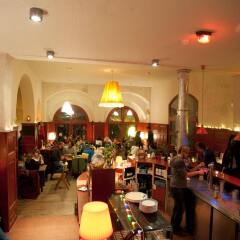 Subraum Hostel гостиничный бар