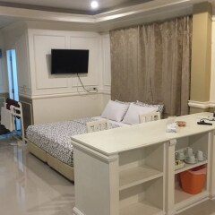 Отель Phuket Airport Suites & Lounge Bar - Club 96 Таиланд, Пхукет - отзывы, цены и фото номеров - забронировать отель Phuket Airport Suites & Lounge Bar - Club 96 онлайн комната для гостей фото 2