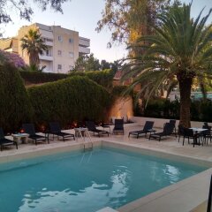 Athens Coast by London Hotel бассейн