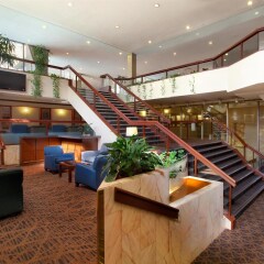Отель Coast Plaza Hotel and Suites Канада, Ванкувер - отзывы, цены и фото номеров - забронировать отель Coast Plaza Hotel and Suites онлайн интерьер отеля