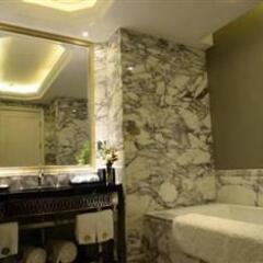 The Bund Riverside Hotel 4* Стандартный номер с различными типами кроватей фото 16