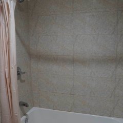 Del Mar Motel in Rosemead, United States of America from 89$, photos, reviews - zenhotels.com bathroom photo 3