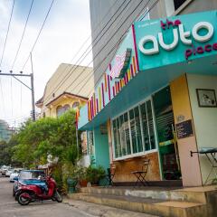 Отель The Auto Place Таиланд, Пхукет - отзывы, цены и фото номеров - забронировать отель The Auto Place онлайн вид на фасад