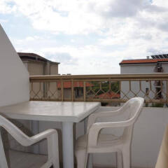 Отель Tonus Guest House Аврен балкон