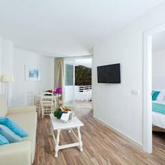 Отель FERGUS Style Cala Blanca Suites комната для гостей фото 4
