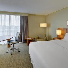 Отель The Westin Prince Toronto Канада, Торонто - отзывы, цены и фото номеров - забронировать отель The Westin Prince Toronto онлайн комната для гостей фото 3