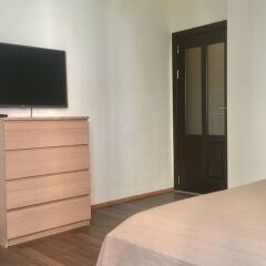 Апартаменты Apartments next to Opera комната для гостей фото 2