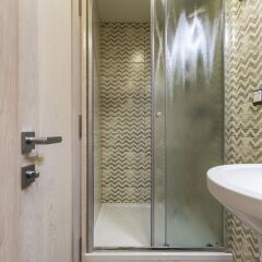 Гостиница Hostel Bolshoi в Москве отзывы, цены и фото номеров - забронировать гостиницу Hostel Bolshoi онлайн Москва ванная