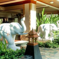 Отель Royal Ivory Sukhumvit Nana By Compass Hospitality Бангкок бассейн фото 3