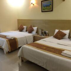 Long Giang Hotel комната для гостей