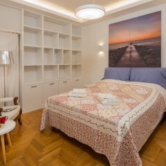 Отель Gemini - Wonderful apartment in Kolonaki Греция, Афины - отзывы, цены и фото номеров - забронировать отель Gemini - Wonderful apartment in Kolonaki онлайн комната для гостей фото 3
