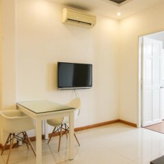 Апартаменты Smiley Apartment 2 комната для гостей фото 2