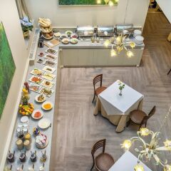 Отель Ratonda Centrum Hotel Литва, Вильнюс - 6 отзывов об отеле, цены и фото номеров - забронировать отель Ratonda Centrum Hotel онлайн балкон