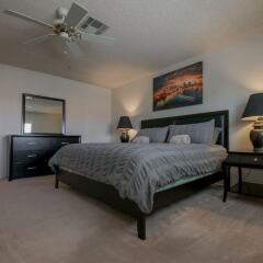 Отель Luxurious 5BR near Las Vegas Strip США, Лас-Вегас - отзывы, цены и фото номеров - забронировать отель Luxurious 5BR near Las Vegas Strip онлайн удобства в номере