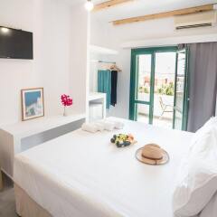 Апартаменты Mary Studios & Apartments комната для гостей фото 4
