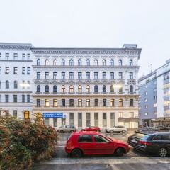 Отель Luxus Maisonette Liechtenstein by Welcome2Vienna Австрия, Вена - отзывы, цены и фото номеров - забронировать отель Luxus Maisonette Liechtenstein by Welcome2Vienna онлайн парковка