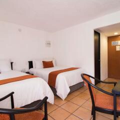 Best Western Plus Gran Hotel Centro Historico сейф в номере