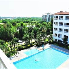 Апартаменты Pool View Apartment Паттайя балкон