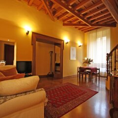Отель Domus Navona Historical Resort Италия, Рим - отзывы, цены и фото номеров - забронировать отель Domus Navona Historical Resort онлайн комната для гостей фото 3