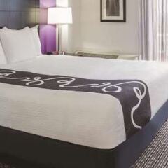 Отель La Quinta Inn & Suites Mpls-Bloomington West Блумингтон