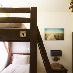 Laneez Ericeira Surf House - Hostel комната для гостей фото 4