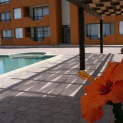 Sunrock Condo Hotel бассейн фото 2