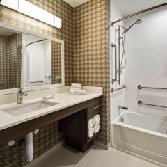 Отель Home2 Suites by Hilton Columbus Downtown США, Колумбус - отзывы, цены и фото номеров - забронировать отель Home2 Suites by Hilton Columbus Downtown онлайн ванная