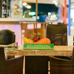 Отель Lareena Resort Koh Larn Pattaya Таиланд, Ко-Лан - отзывы, цены и фото номеров - забронировать отель Lareena Resort Koh Larn Pattaya онлайн гостиничный бар