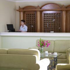 Отель Mitsis Family Village Beach Hotel Греция, Калимнос - отзывы, цены и фото номеров - забронировать отель Mitsis Family Village Beach Hotel онлайн интерьер отеля