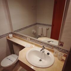 Cala Ferrera Hotel ванная