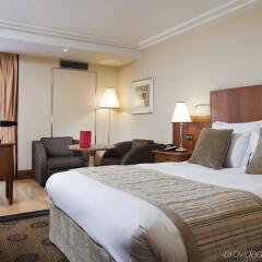 Отель Crowne Plaza London - Heathrow комната для гостей фото 4